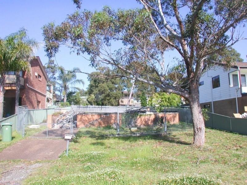 30 Middlesex Avenue, Gorokan NSW 2263