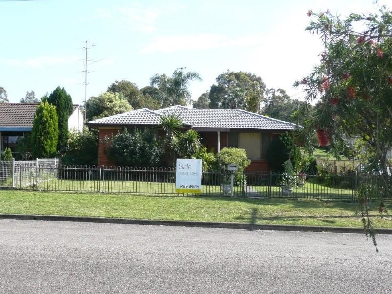 9 Sylvia Avenue, Gorokan NSW 2263