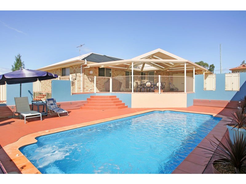 8 Teak Close, Hamlyn Terrace NSW 2259