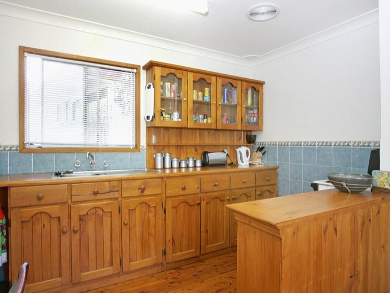 38 Minnamurra Road, Gorokan NSW 2263