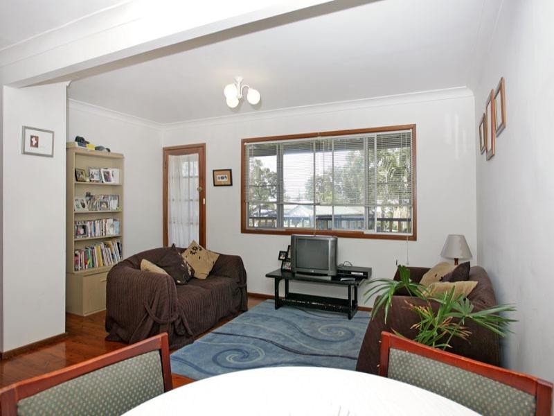 38 Minnamurra Road, Gorokan NSW 2263