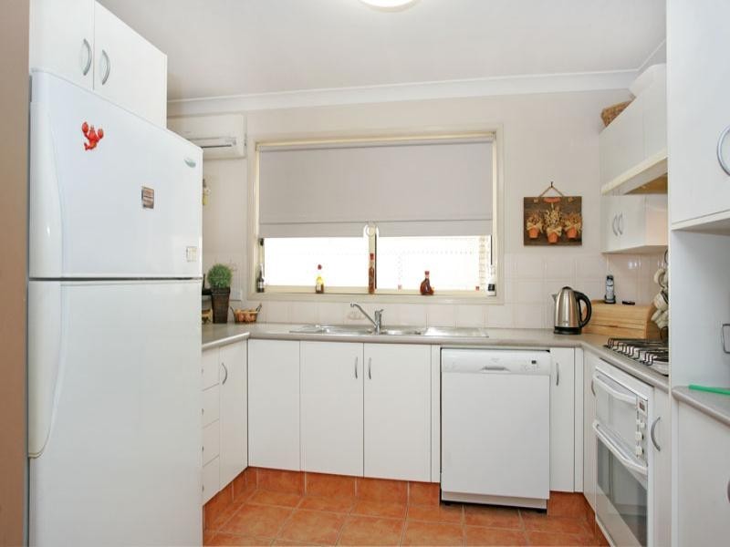 11 Newton Place, Blue Haven NSW 2262