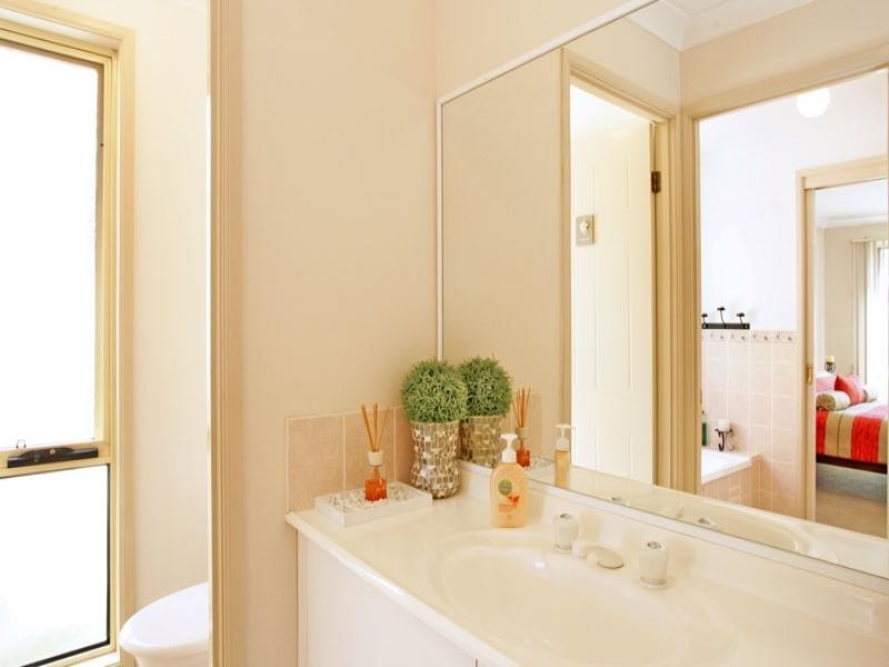 11 Newton Place, Blue Haven NSW 2262