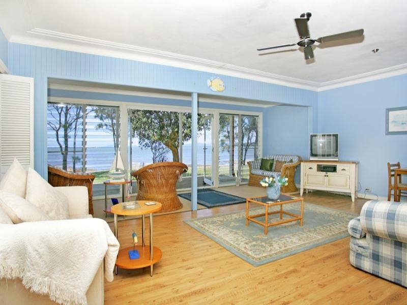 32 Marks Road, Gorokan NSW 2263