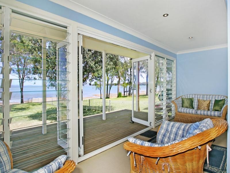 32 Marks Road, Gorokan NSW 2263