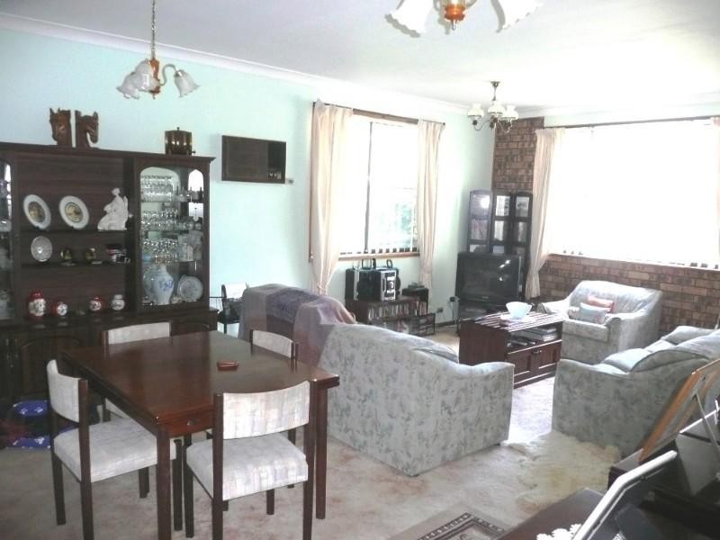 11 Charmhaven Avenue, Charmhaven NSW 2263
