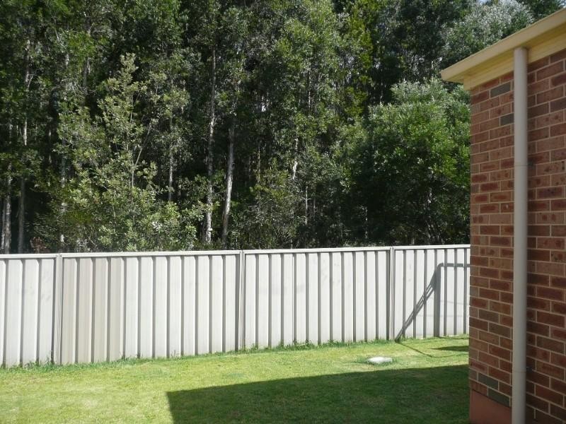 17 Woodbridge Crescent, Lake Munmorah NSW 2259