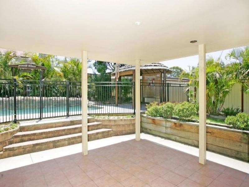 1 Lukela Avenue, Budgewoi NSW 2262