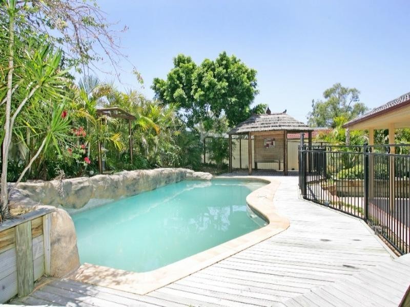 1 Lukela Avenue, Budgewoi NSW 2262