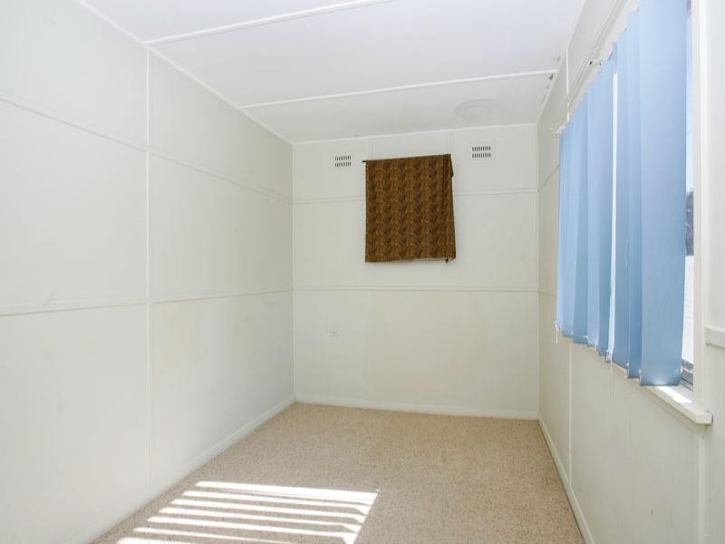 36 Victoria Avenue, Toukley NSW 2263