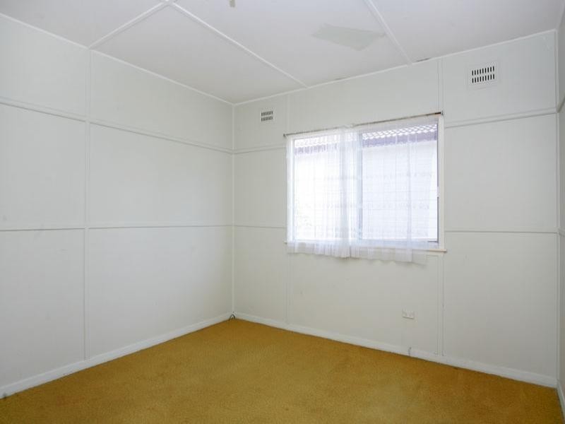 36 Victoria Avenue, Toukley NSW 2263