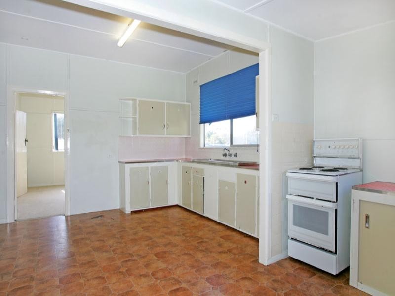 36 Victoria Avenue, Toukley NSW 2263