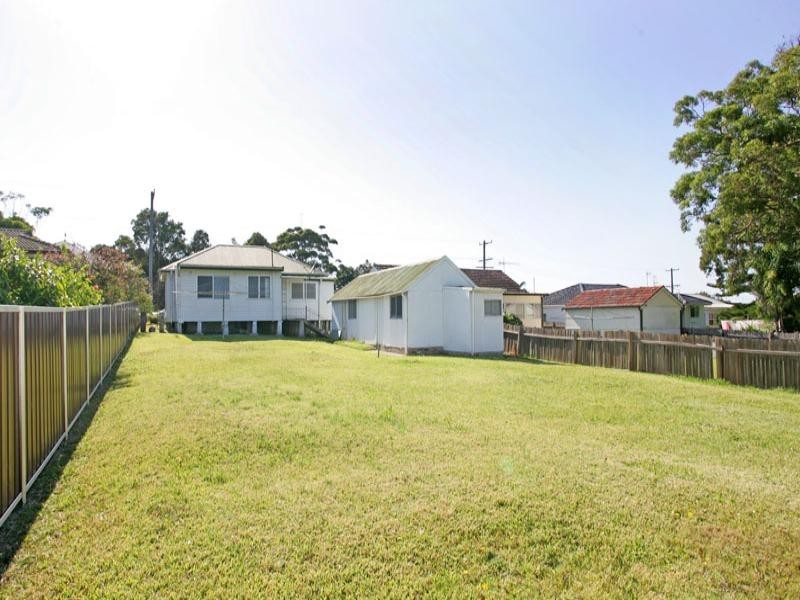 36 Victoria Avenue, Toukley NSW 2263