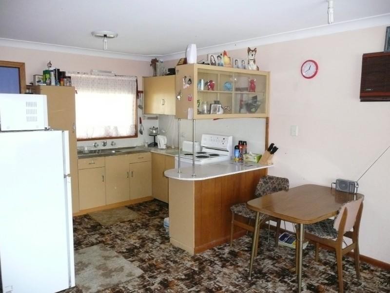 60 Wall Road, Gorokan NSW 2263