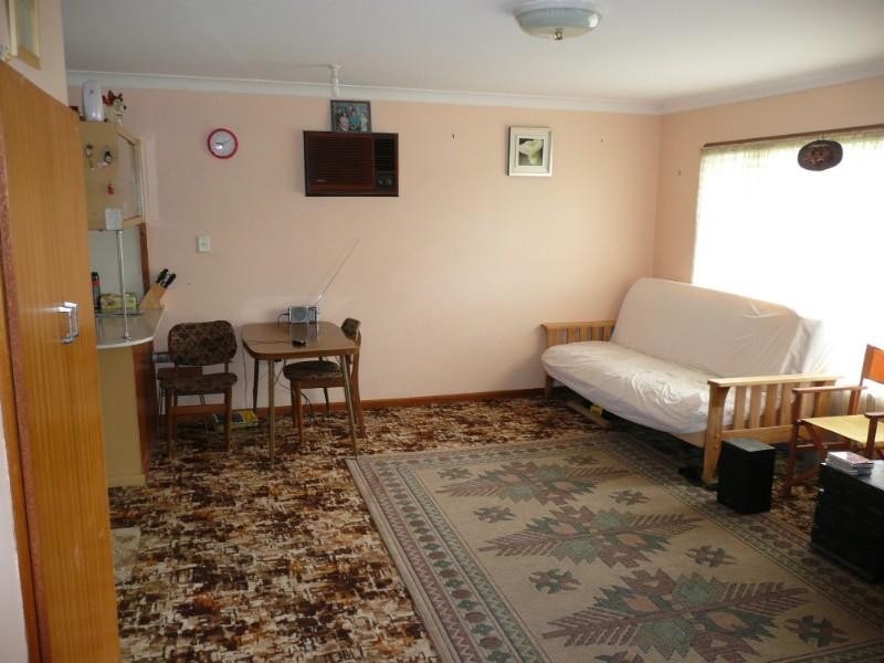 60 Wall Road, Gorokan NSW 2263