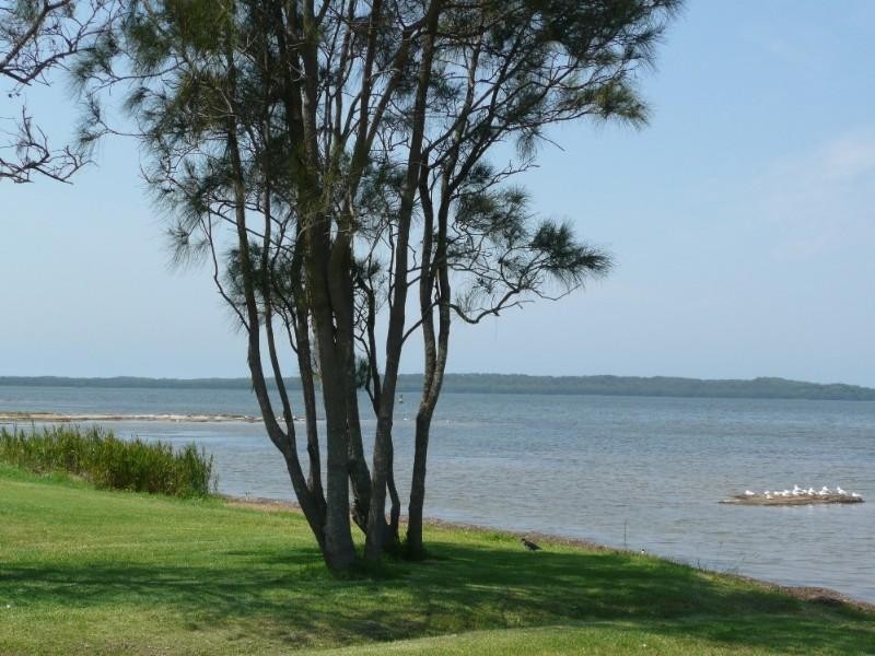 60 Wall Road, Gorokan NSW 2263