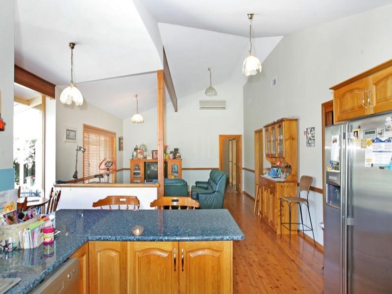 16 Crestwood Road, Jilliby NSW 2259