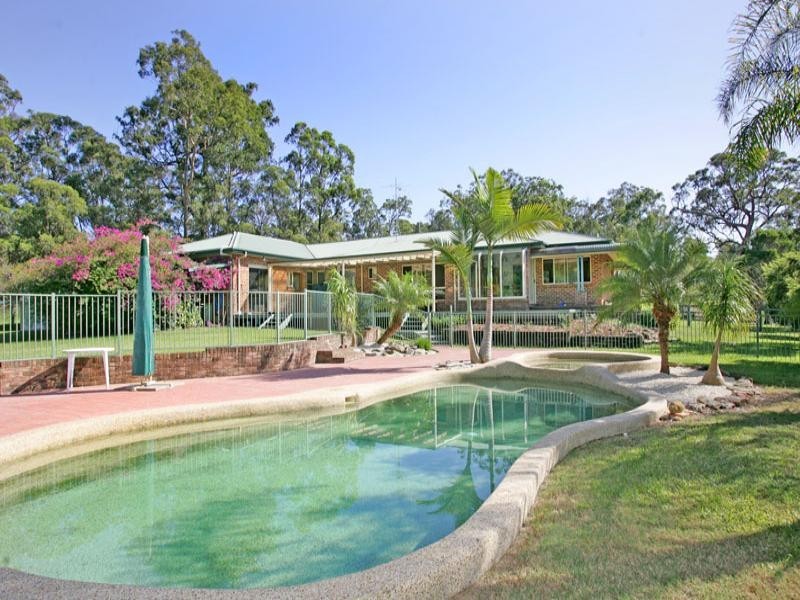 16 Crestwood Road, Jilliby NSW 2259