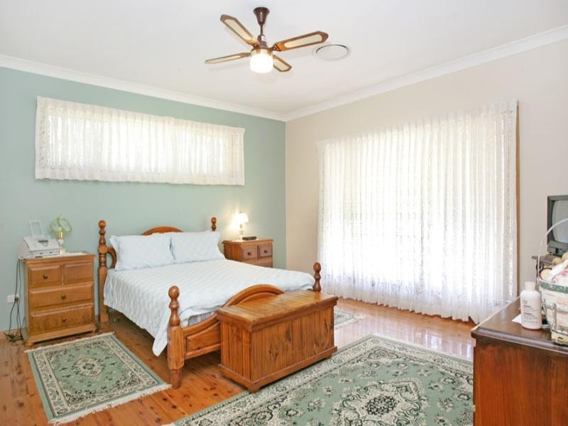 16 Crestwood Road, Jilliby NSW 2259