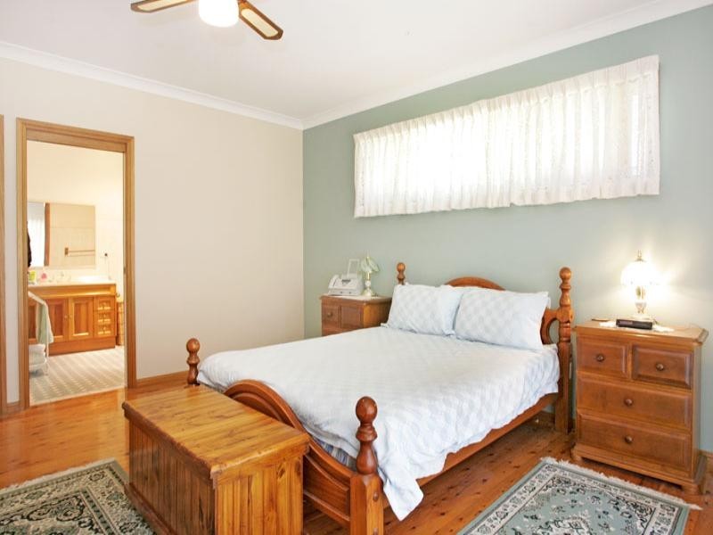 16 Crestwood Road, Jilliby NSW 2259