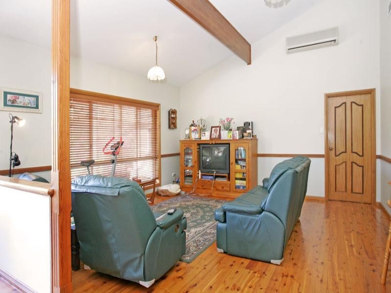 16 Crestwood Road, Jilliby NSW 2259