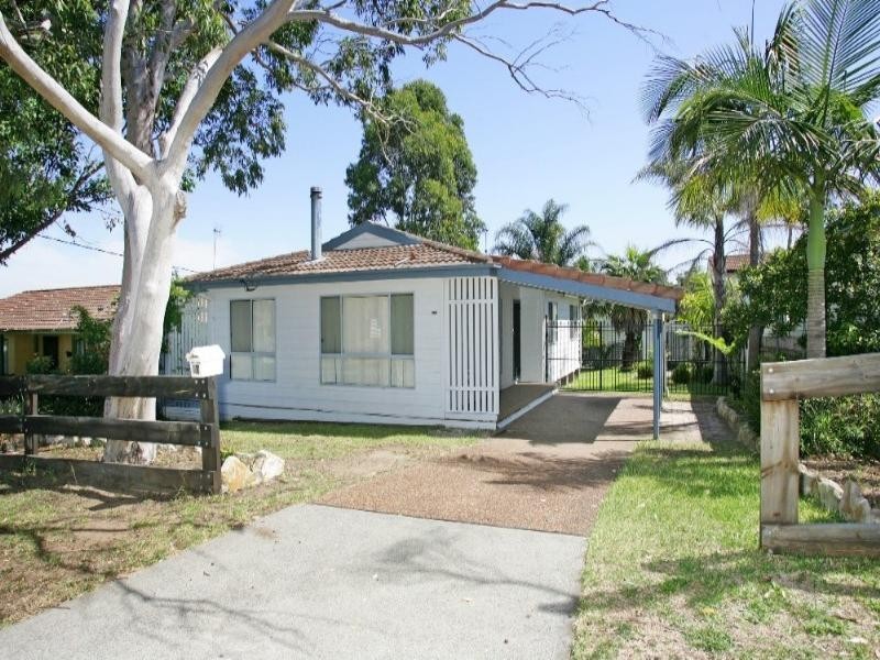 90 Barker Avenue, San Remo NSW 2262