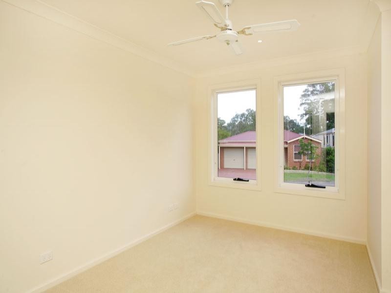 21 Dellavia Drive, Lake Munmorah NSW 2259