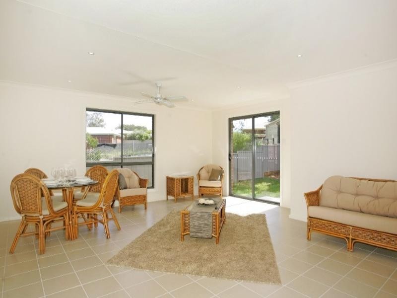 17 Dellavia Drive, Lake Munmorah NSW 2259