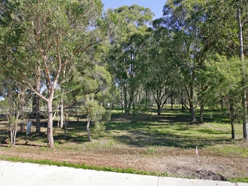 39 Burlington Avenue, Jilliby NSW 2259