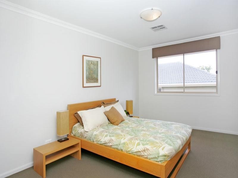 10 Stan Johnson Drive, Hamlyn Terrace NSW 2259