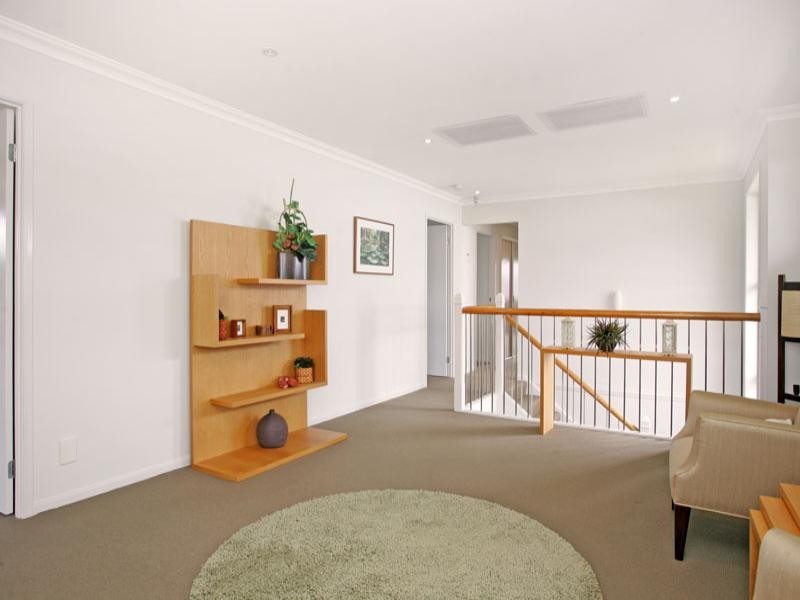 10 Stan Johnson Drive, Hamlyn Terrace NSW 2259