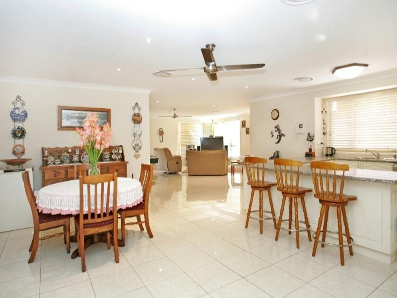 80 Mountain View Drive, Woongarrah NSW 2259