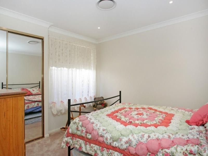 80 Mountain View Drive, Woongarrah NSW 2259