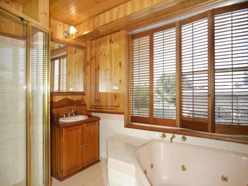 27 Durham Road, Gorokan NSW 2263