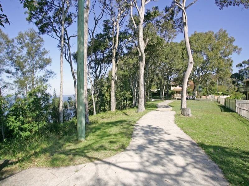 1/174 Tuggerawong Road, Wyongah NSW 2259