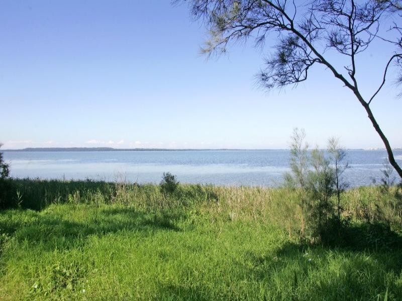 1/174 Tuggerawong Road, Wyongah NSW 2259