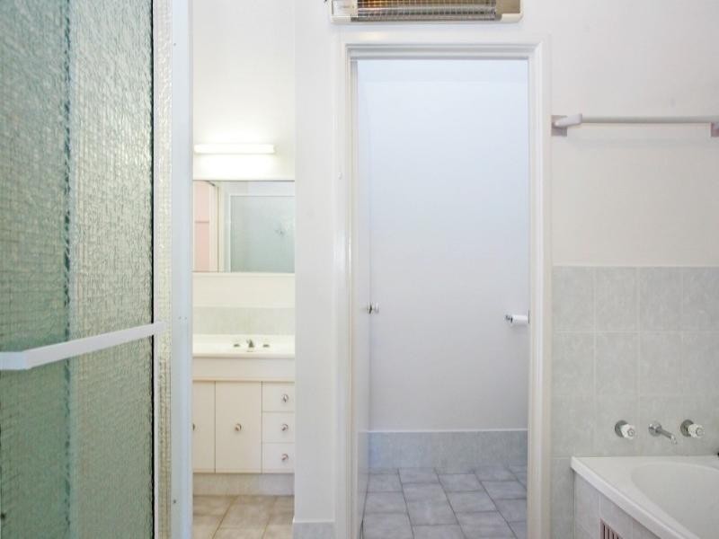 1/174 Tuggerawong Road, Wyongah NSW 2259