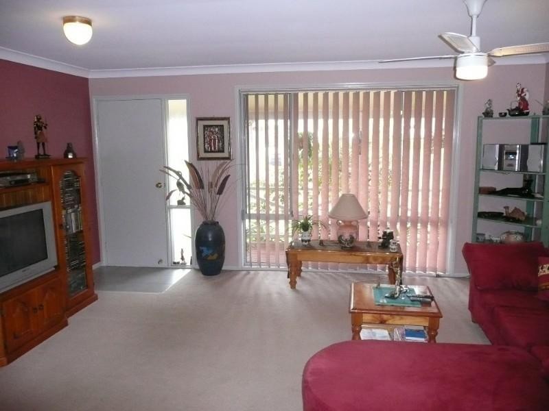 9 Restlea Avenue, Charmhaven NSW 2263