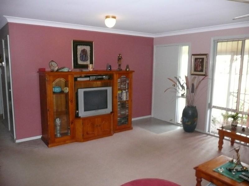 9 Restlea Avenue, Charmhaven NSW 2263