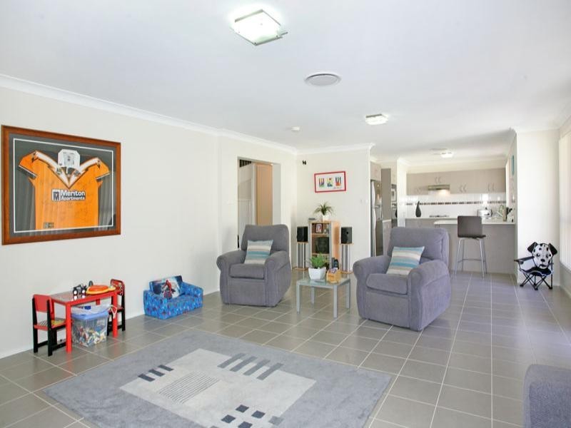 45 Greenhaven Circuit, Woongarrah NSW 2259