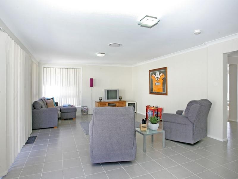 45 Greenhaven Circuit, Woongarrah NSW 2259