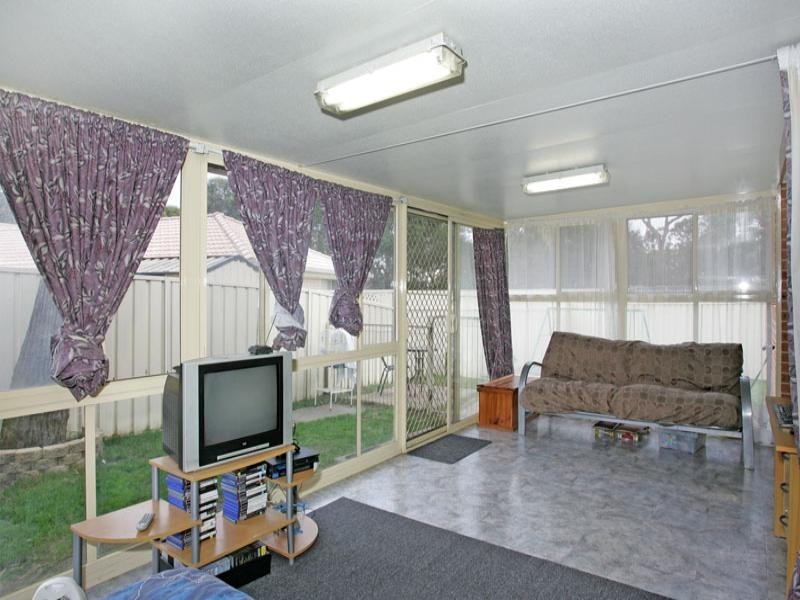 6 Myall Close, Blue Haven NSW 2262