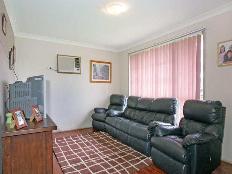 6 Myall Close, Blue Haven NSW 2262