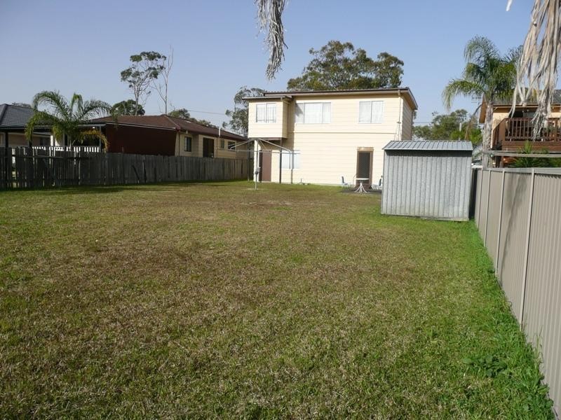 25 Goobarabah Avenue, Lake Haven NSW 2263