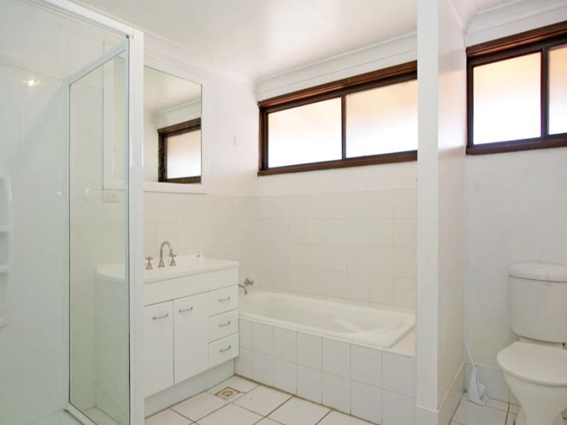 69 Jensen Road, Wadalba NSW 2259