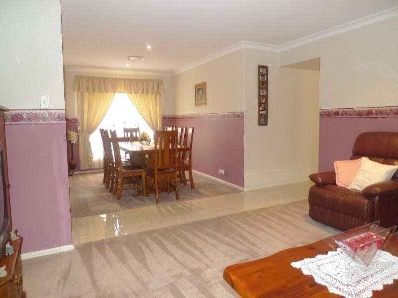 80 Mountain View Drive, Woongarrah NSW 2259