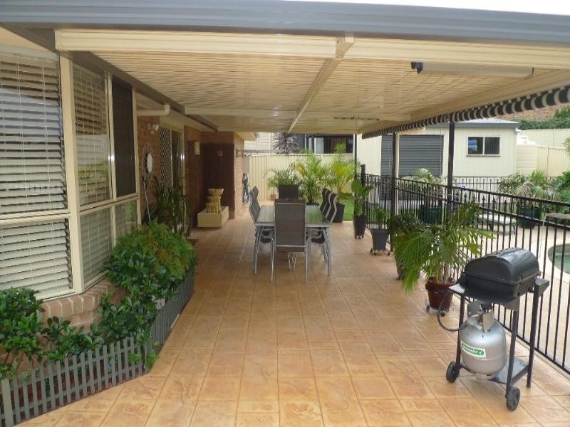 80 Mountain View Drive, Woongarrah NSW 2259