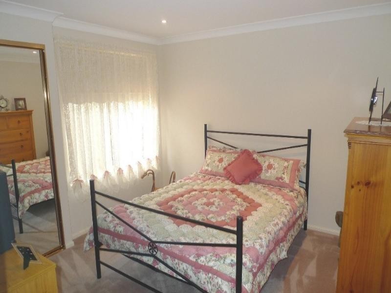 80 Mountain View Drive, Woongarrah NSW 2259