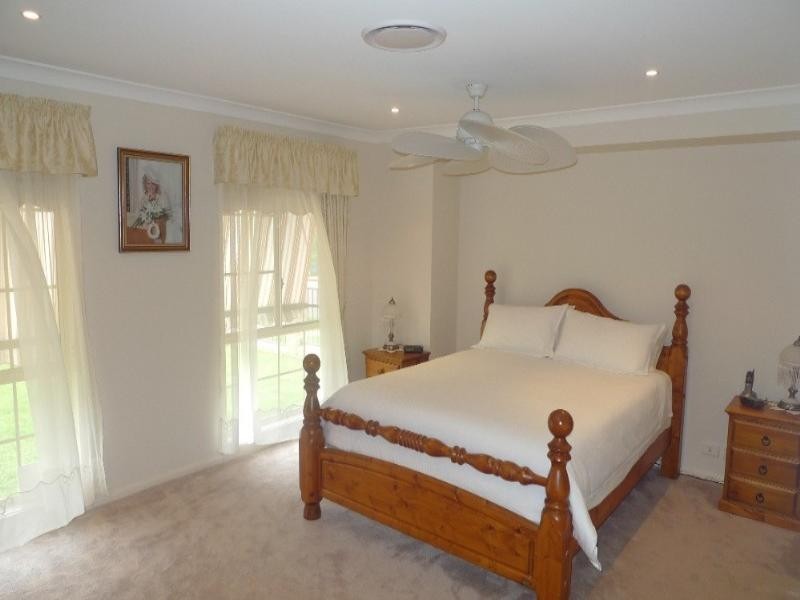 80 Mountain View Drive, Woongarrah NSW 2259