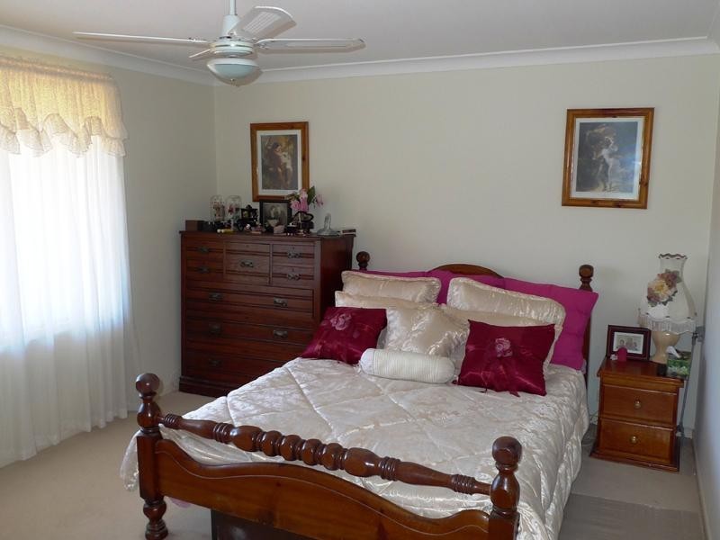 26 Settlement Drive, Wadalba NSW 2259